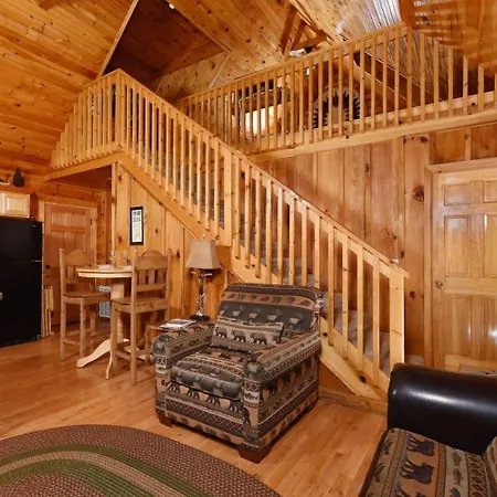 Think A Little Less Villa Gatlinburg Exterior photo