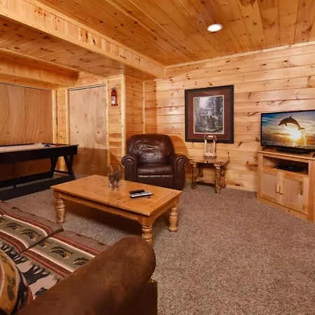 Think A Little Less Villa Gatlinburg Exterior photo