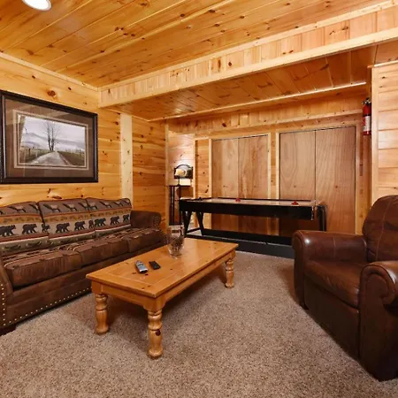 Think A Little Less Villa Gatlinburg Exterior photo