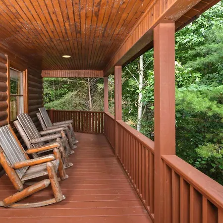Think A Little Less Villa Gatlinburg Exterior photo